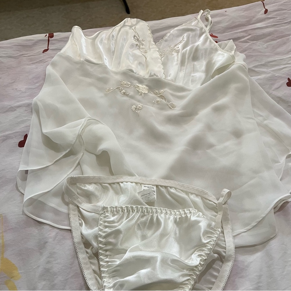 VTG 90’s Val Mode Ivory satin/chiffon Lingerie, Nighty-slip dress. 
Size Large. - Picture 6 of 6